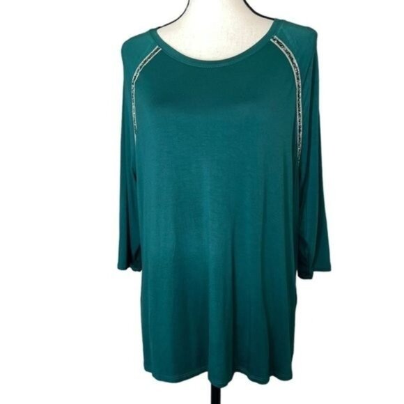 Rebel by Rebel Wilson Emerald Green 3/4 Sleeve Top With Beaded Accents Size 1X - Picture 1 of 9
